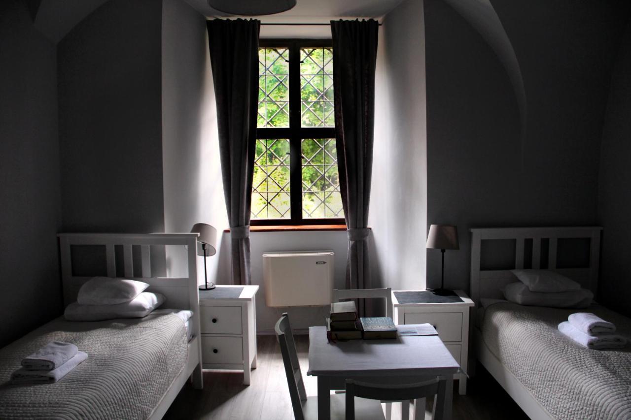 Dom Gosci Opactwa Benedyktynow Motel Tyniec